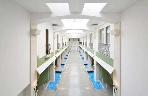 Iwaki Hotel | Relaxing Spa Resort Hawaiians with Private Pool & Hot Tub