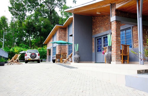 Western Province House | Spa ShallumnFantastic 4-bedroom house in Karongi