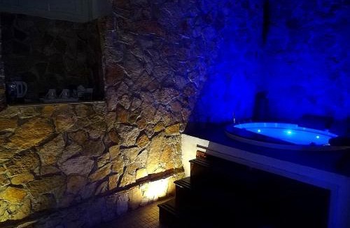 Rosolini Apartment | Relax in the SPA SUITE SICILIA with Hot Tub & Spa Access