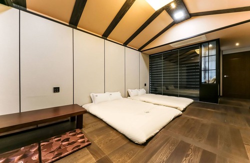 Suamsan-mal Hotel | Relaxing Spa View Hotel with Pool and Family Amenities