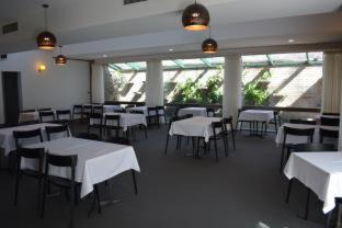 Moree Hotel | Relaxing Spa Village Travel Inn with Pool & Breakfast
