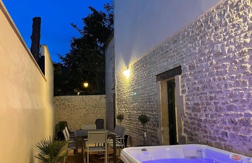Bayeux House | Indulge in Relaxation at Our Premier Spa Workshop