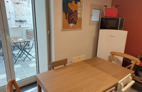Naples City Centre Apartment | Spaccanapoli Terraced Flat in the Historic Center