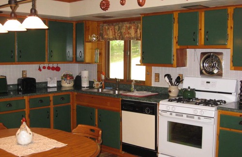 Dushore House | Comfort and Nature Await: Rated 10/10 with Pool & Spa