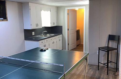 Westside Connection House | Immaculate Retreat with Pool, Breakfast & Guest Rated 9.8