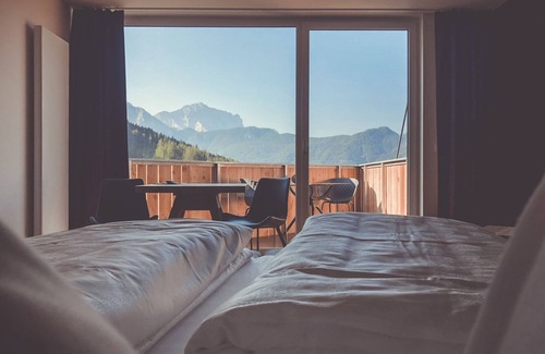 Mareo Hotel | Discover Spaces: 4-Star Comfort with Family-Friendly Amenities