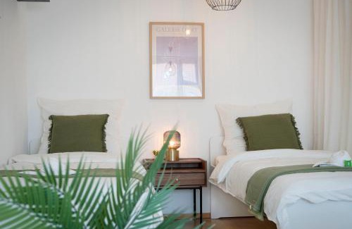 Grevenbroich Apartment | SpaceStays Five Comfort Studio