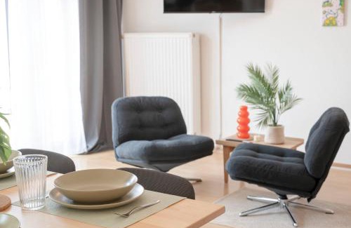 Grevenbroich Apartment | SpaceStays Five Comfort Studio