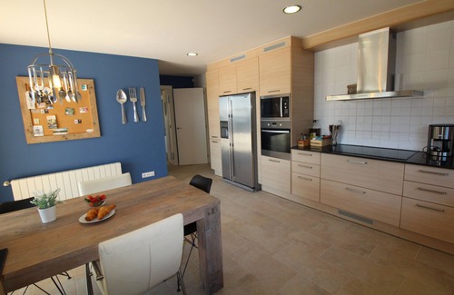 Sant Andreu de Llavaneres Villa | Family Villa Retreat with Pool & Ocean View - Rated 9.8/10