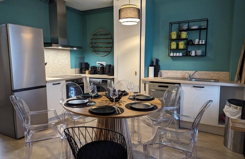 Saint-Yrieix-sur-Charente Cottage | Cozy Gite in Saint-Yrieix-sur-Charente with Spa & Kitchen
