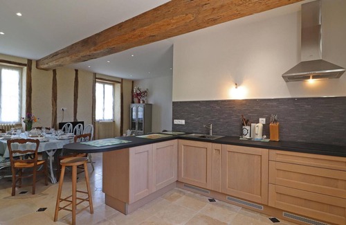Pays de Mortagne-au-Perche Cottage | Gite Corbon: Family Retreat with Spa and Hot Tub Access