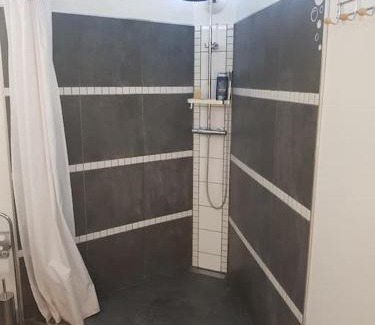 Reze House | Inviting Townhouse with Relaxation Space and Hot Tub