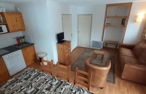 Valfrejus Apartment | Spacious 4-Room Apartment for 8 in the Heart of Resort
