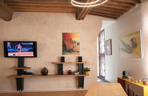 Tournus Apartment | Welcoming Apartment in Tournus with Breakfast Included
