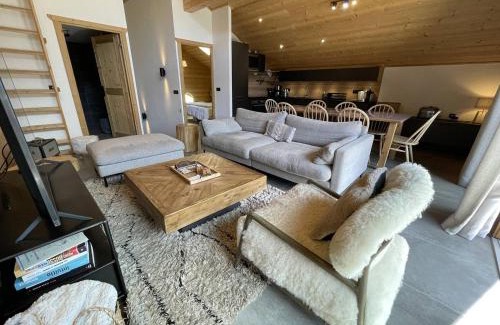 Saint-Sorlin-d'Arves Apartment | Spacious Duplex with Terraces for 10 in Village Center