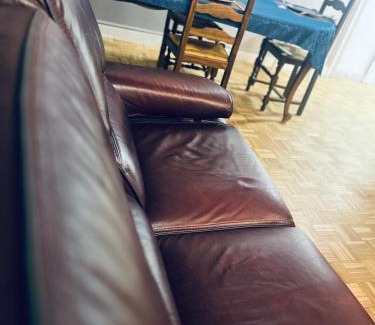 Les Louvrais Apartment | Cozy Apartment in Residence: Pet & Child Friendly Stay