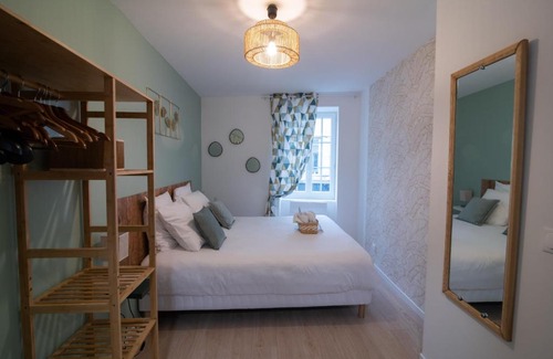 Alpes-Romans Apartment | Cozy T2 in the Heart of the City - Family Friendly Stay