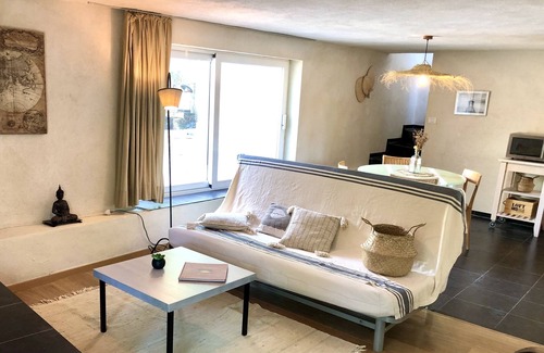 Barjols Apartment | Independent Haven Amidst Lush Greenery with Pool & Spa