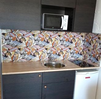 Fos-sur-Mer Apartment | Budget-Friendly Studio Near the Beach for Family Fun