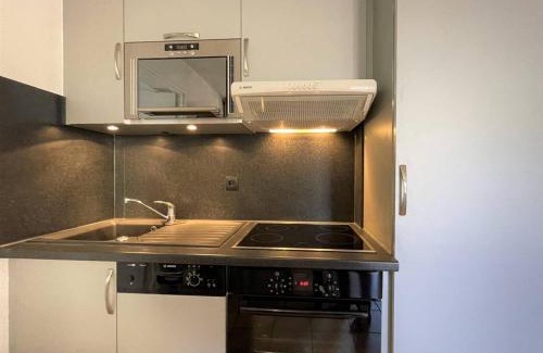 Briancon Apartment | Cozy 3-Room Apartment Near Ski Lift with Great Amenities