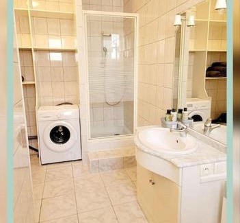 Neris-les-Bains Apartment | Comfortable T3 Steps from the Thermal Baths
