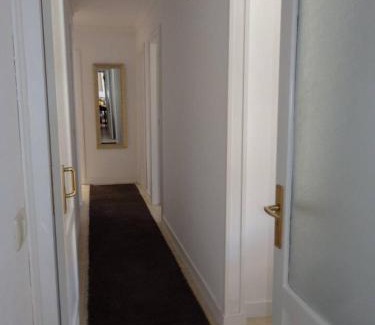 Vegueta Apartment | Spacious 3-Bedroom Apartment with Terrace in Gran Canaria