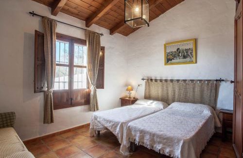 Antequera House | Pet-Friendly Belvilla by OYO Casa La Herradura Retreat