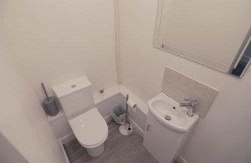 Leamington Spa Apartment | Charming 1 Bedroom Central Flat - Rated 9/10 & Child Friendly