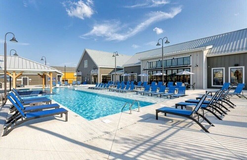 Lawrence House | Tranquil 1-Bedroom Townhouse with Pool & Hot Tub Oasis