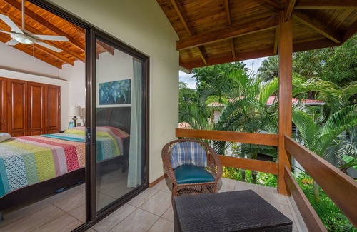 Tamarindo Apartment | Beautiful Oceanfront 1 BR Apartment Steps from Tamarindo Beach