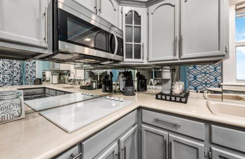 Houston Heights Apartment | Spacious 1-BR Midtown Houston Apt with King Bed & Free Parking