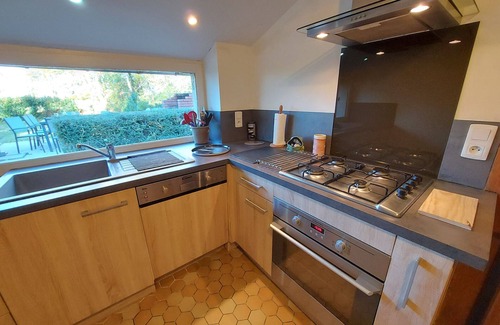 Ruille-Froid-Fonds Cottage | Cozy Gite Ruillé-Froid-Fonds: Family-Friendly with Spa