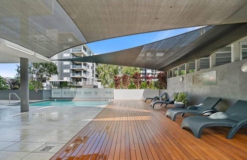 Albion Apartment | Inviting 1B1B with River Views and Premier Amenities