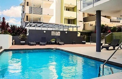 Albion Apartment | Inviting 1B1B with River Views and Premier Amenities