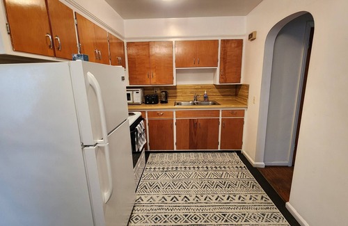 Ottawa House | Pet-Friendly 1Bed/1Bth Near ProMedica and UT