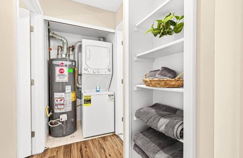 Roseville Apartment | Pet-Friendly Apartments in MI, Perfect for Your Getaway