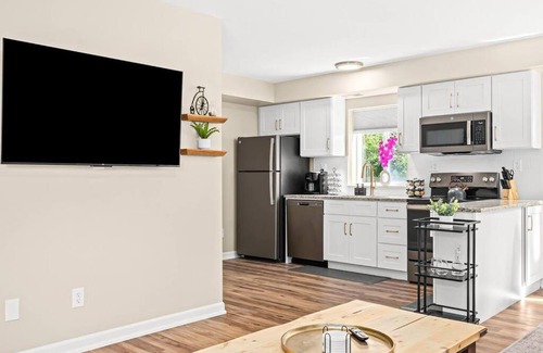 Roseville Apartment | Pet-Friendly Apartments in MI, Perfect for Your Getaway