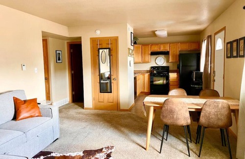 Laramie Apartment | Guest Rated: 9.8 Hotel with Pet-Friendly Amenities