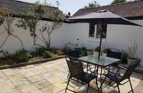 Blackpool House | Pet-Friendly 2-Bed Bungalow in Tranquil Blackpool Area