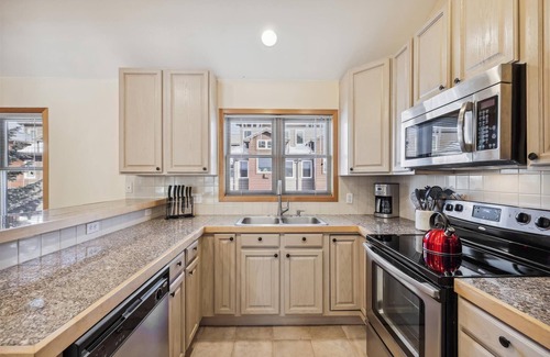 Frisco House | Moose Xing: Top-Rated Frisco Townhome with Private Garage