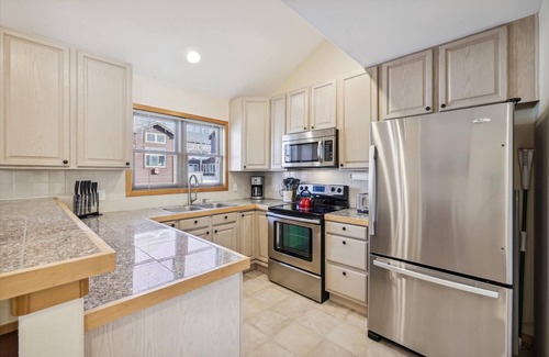 Frisco House | Moose Xing: Top-Rated Frisco Townhome with Private Garage