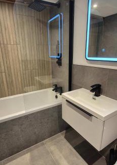 Newark Apartment | Spacious 2 Bedroom Apartment in Central Newark