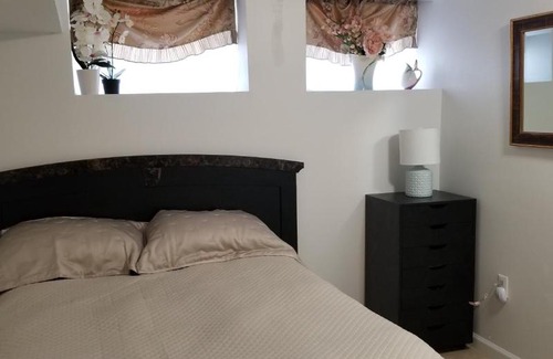Downtown Baltimore Apartment | Pet-Friendly 2 Bedroom Apartment with Free Parking