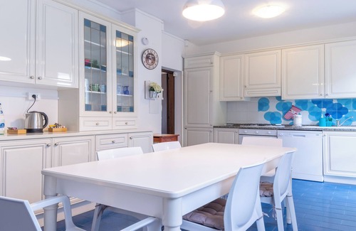 Arona Apartment | Spacious 2-bedroom apartment with garden in AronanCIN: IT003008C2OOZK44VN