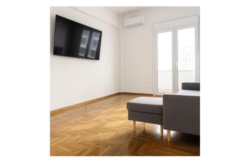 Nea Smirni Apartment | Spacious 2 Bedroom Apartment in Nea Smyrni with Free easy Parking