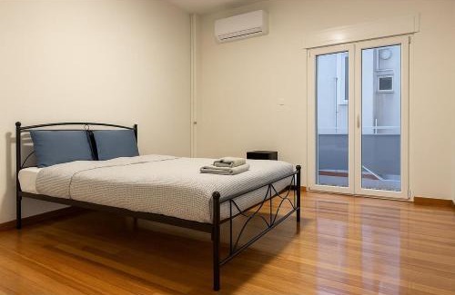 Nea Smirni Apartment | Spacious 2 Bedroom Apartment in Nea Smyrni with Free easy Parking