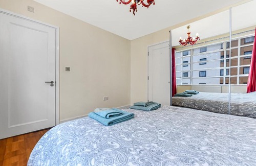 Ealing Apartment | Family-Friendly 2 Bedroom Apartment in Ealing Broadway