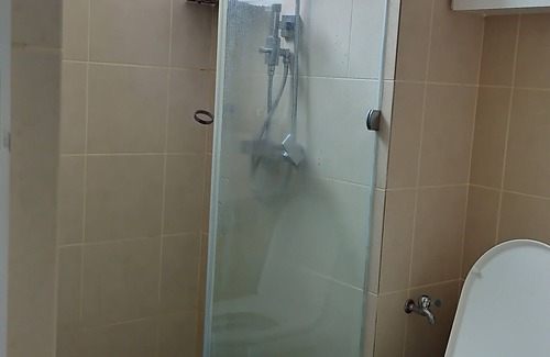Bayan Lepas Apartment | Spacious 2-Bedroom with Morning's Sea View & Amenities