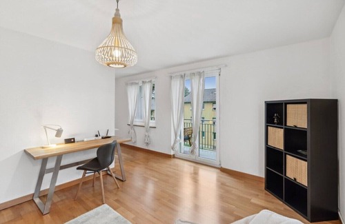 Center Apartment | Family-Friendly 2-Bedroom Retreat in Oerlikon