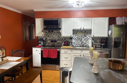 East Jewett Condo | Scenic 2-Bedroom Condo with Mountain Views & Hiking Trails